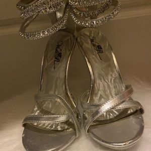 Used Silver heels